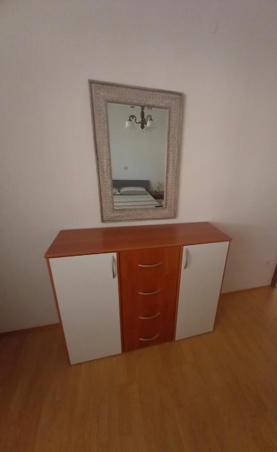 Apartament Pejic *